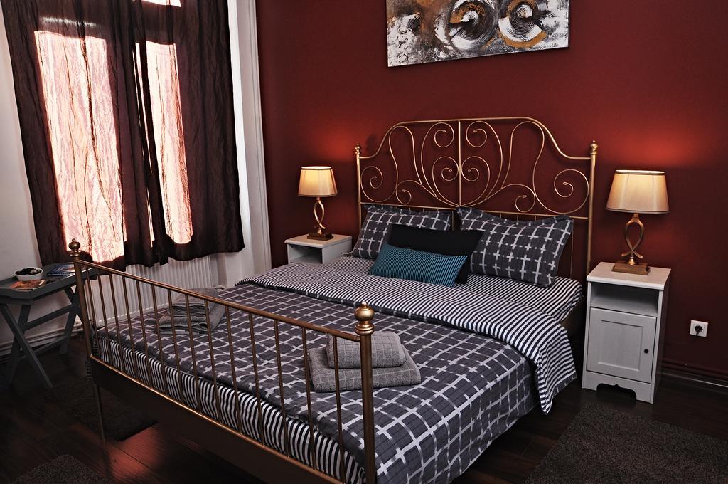 Antique Hostel Bukarest Rum bild